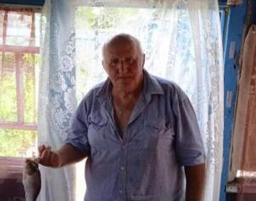 Под Волгоградом бесследно пропал лысый мужчина в синих кедах