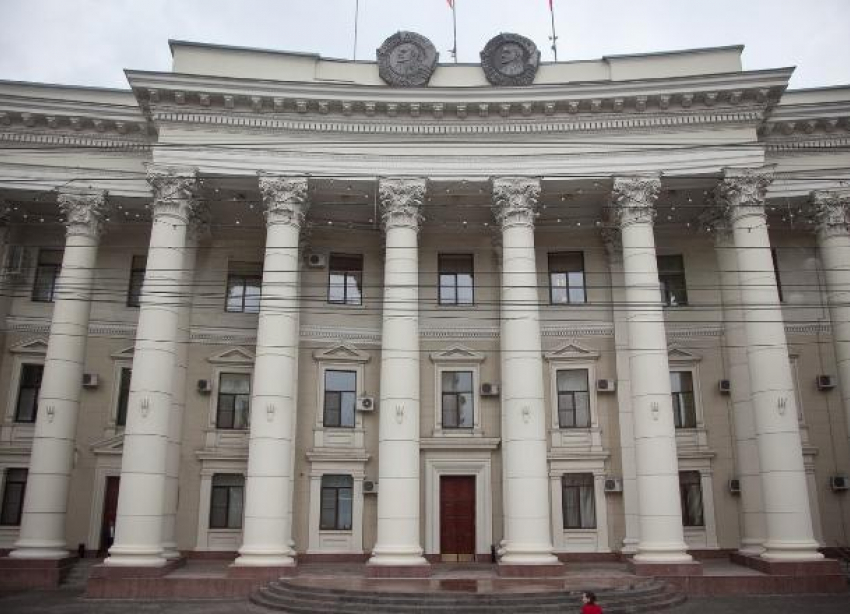 Администрация Волгоградской области находится на стадии ликвидации, - активист Эдгар Петросян