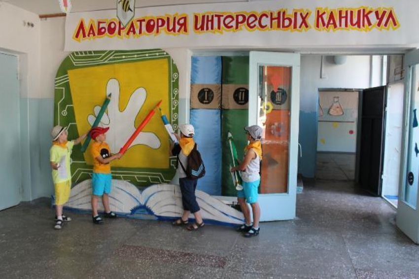 Гимназия из Волгограда получит 2 миллиона рублей от министерства образования