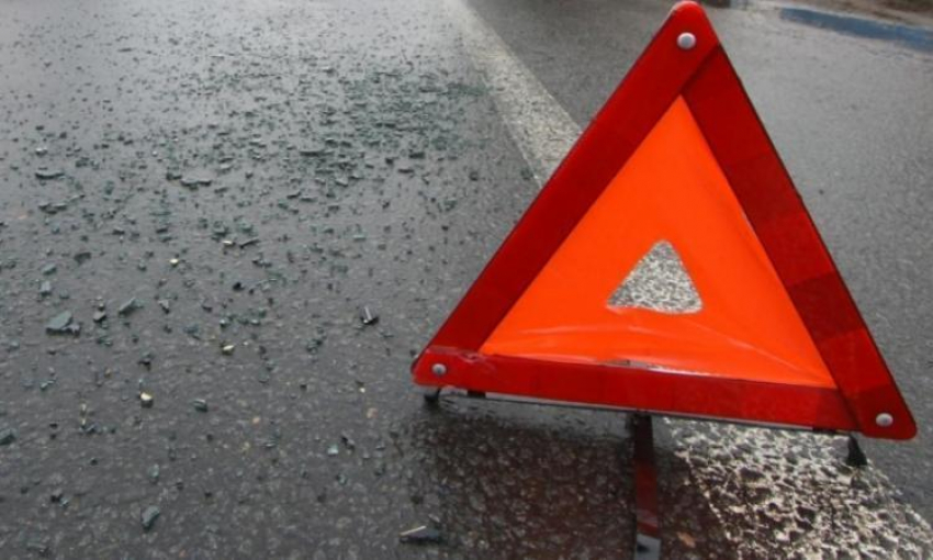 В Волгограде Hyundai протаранил встречный ВАЗ-2107: 2 пострадали