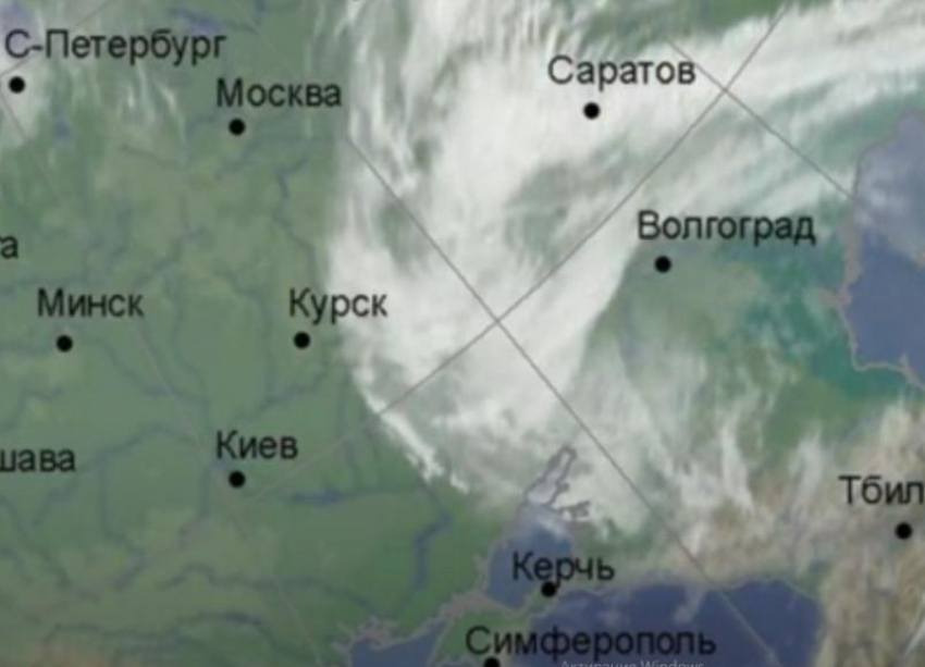 Облачная запятая накрыла Волгоградскую область: в Гидрометцентре объяснили жуткий холод в регионе