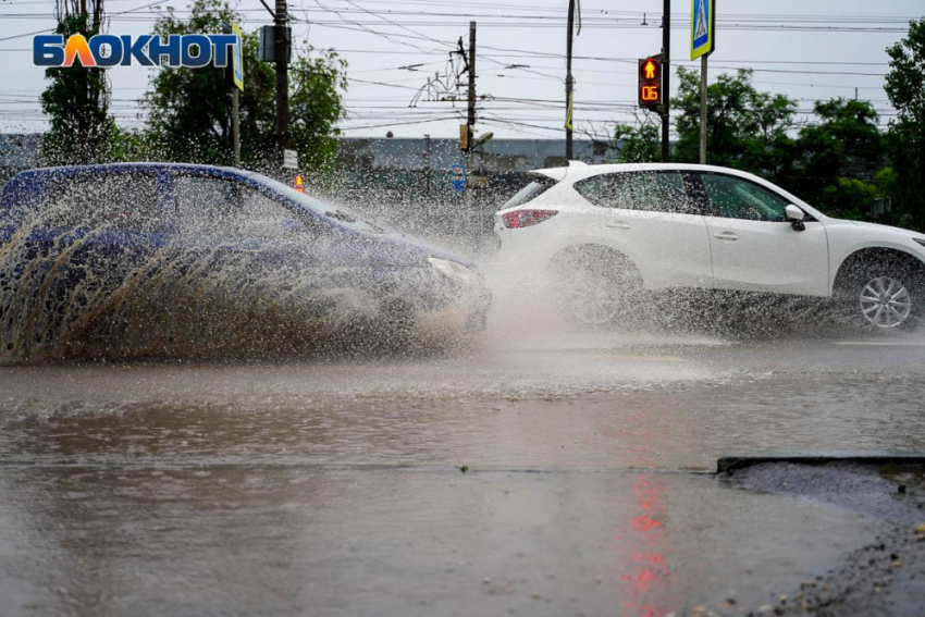 Каждый третий волгоградец оценил местные дороги на «двоечку»