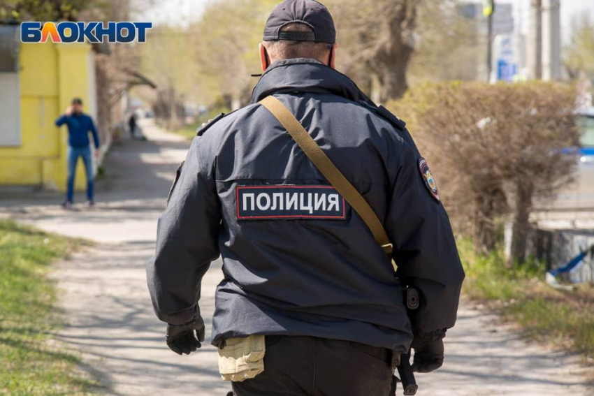 В иномарке нашли застреленным из табельного оружия полицейского в Волгоградской области