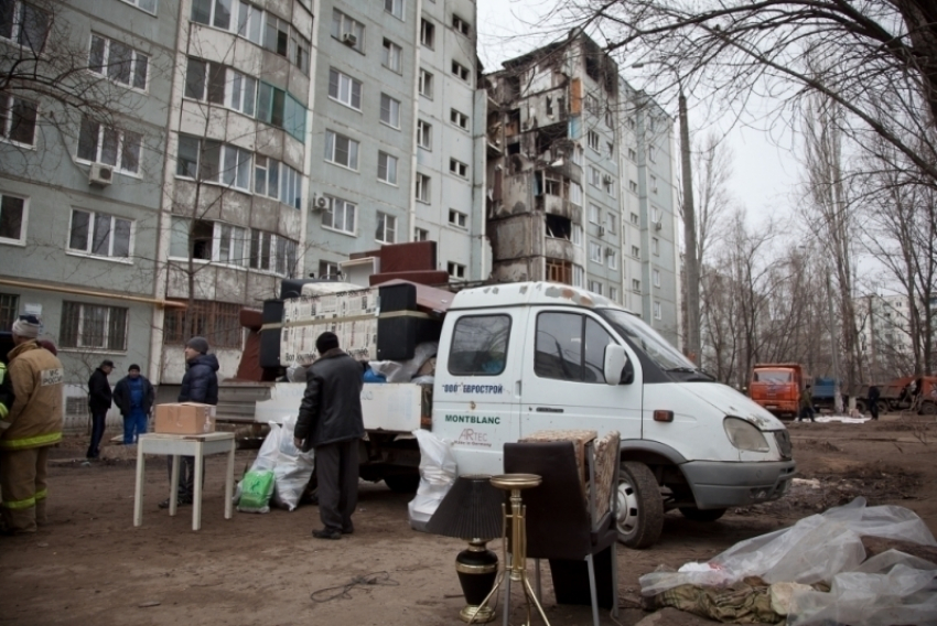 Поиски пятой жертвы взрыва дома в Волгограде возобновятся 28 декабря 