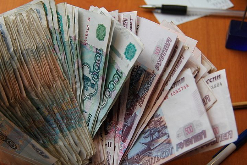Мошенники за сутки украли со счетов волгоградцев 400 тысяч рублей 
