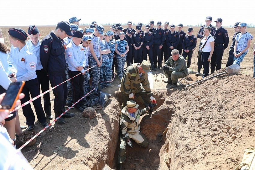 Волгоградские поисковики нашли останки 33 бойцов на Лысой горе