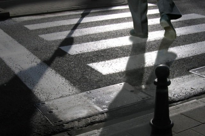 Под Волгоградом 35-летний водитель внедорожника насмерть сбил пенсионера