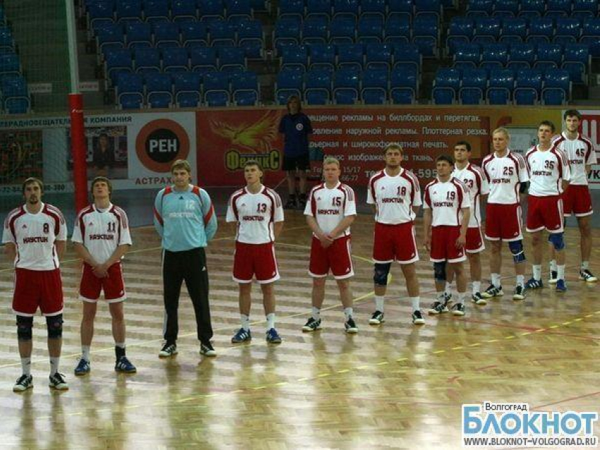 Волгоградский «Каустик» продолжает подготовку к сезону