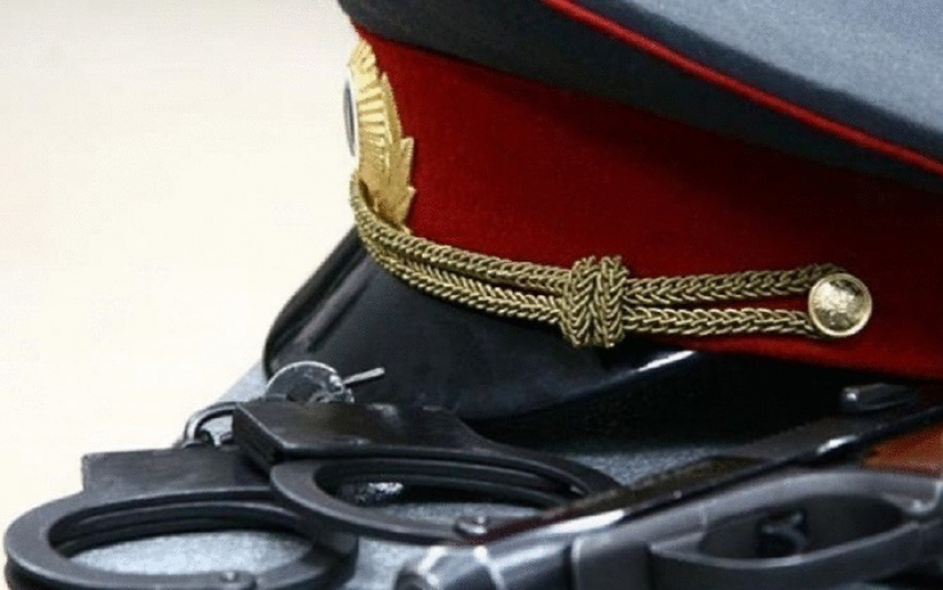 Экс-полицейский с подельником осуждены в Волгограде на 6,5 лет