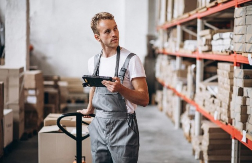 Две вакансии для сильных и внимательных волгоградцев