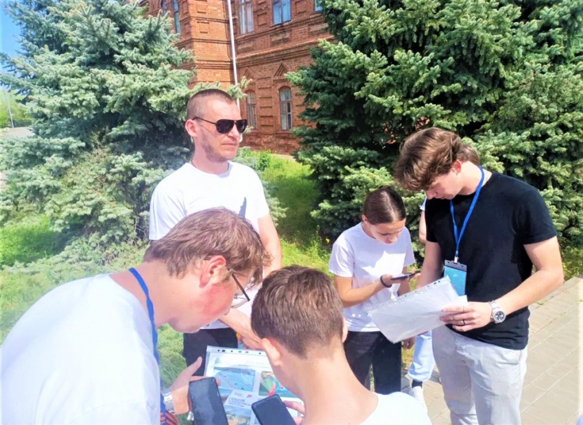 Волонтеры массово появились на улицах Волгограда 