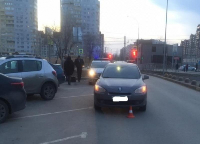 Женщина за рулем Renault сбила 7-летнего мальчика в Волгограде