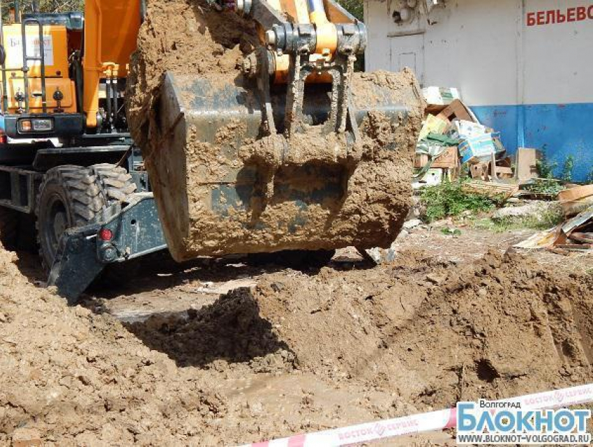 На юге Волгограда за 2 дня 3 раза прорвало водовод