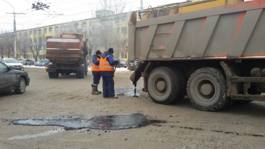 В Волгограде на ремонт дорог в 2015 году потратят 1,2 млрд