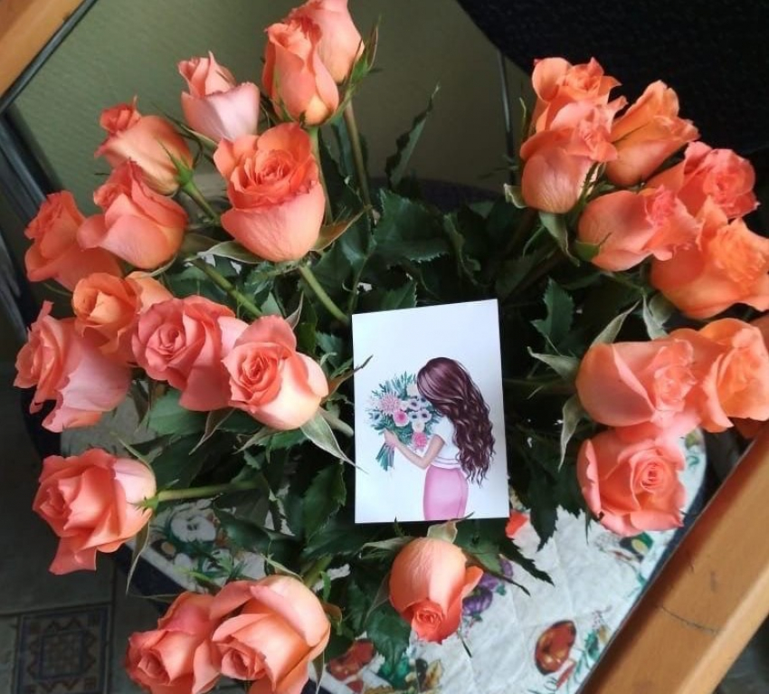 Флористический салон Волгограда «кинул» девушку из США: отправил маме страшный букет