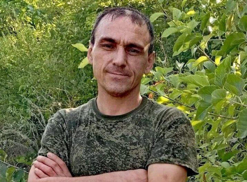 Бойца отряда «Шторм Z» Дениса Коткова похоронили в Камышине 