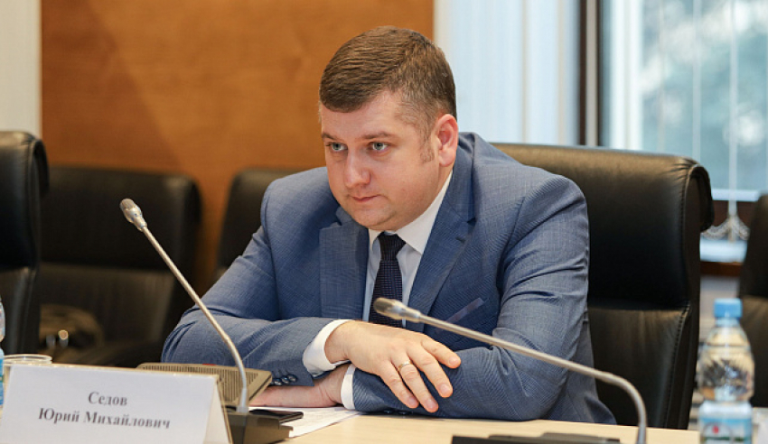 Разнос на проблемной стройке закончился увольнением зама волгоградского губернатора