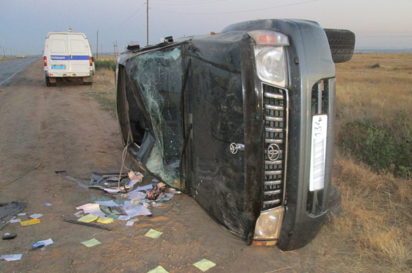 Пьяные угонщики Land Cruiser перевернулись под Волгоградом