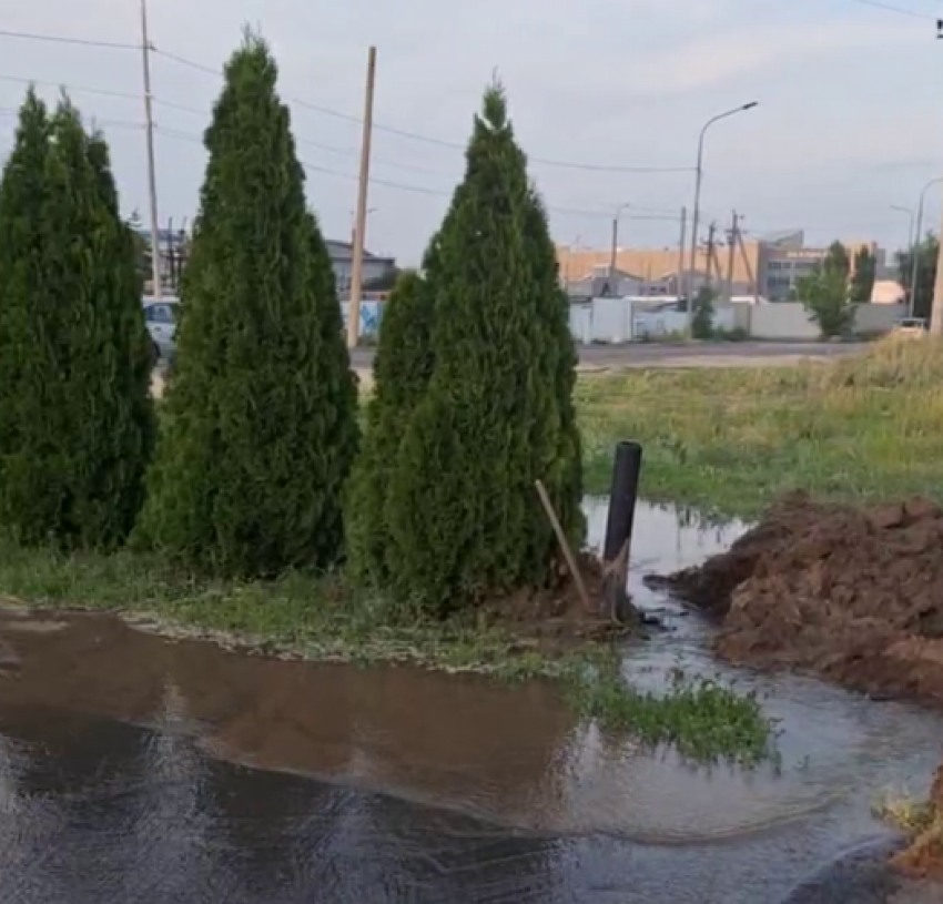 Элитный коттеджный поселок «Адель Парк» затопило в Волгограде: видео
