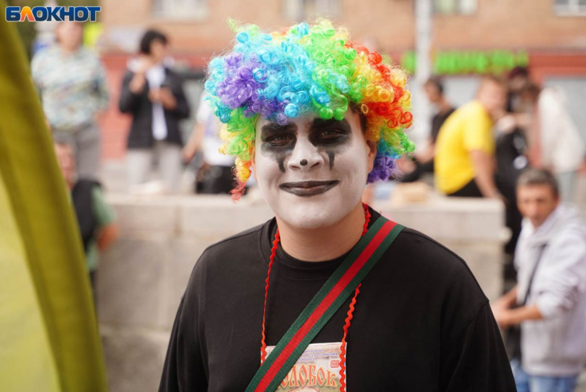 Дела в суды идут пачками: волгоградские предприниматели за месяц проиграли почти 80 судов за чужие песни и картинки