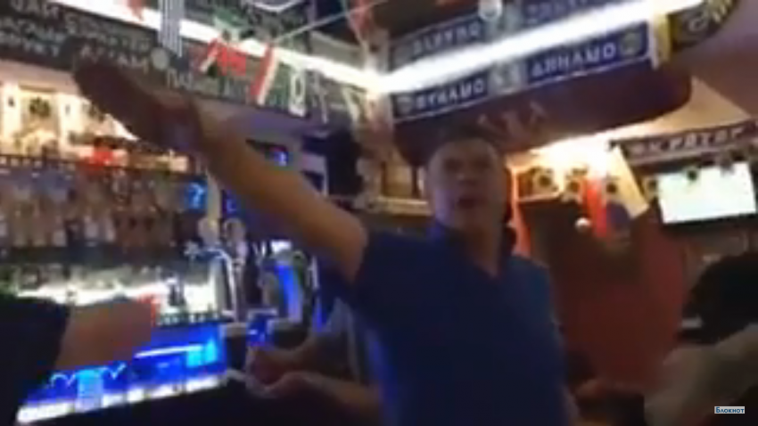 Фашистские песни английских болельщиков сняли на видео в баре города-героя Волгограда