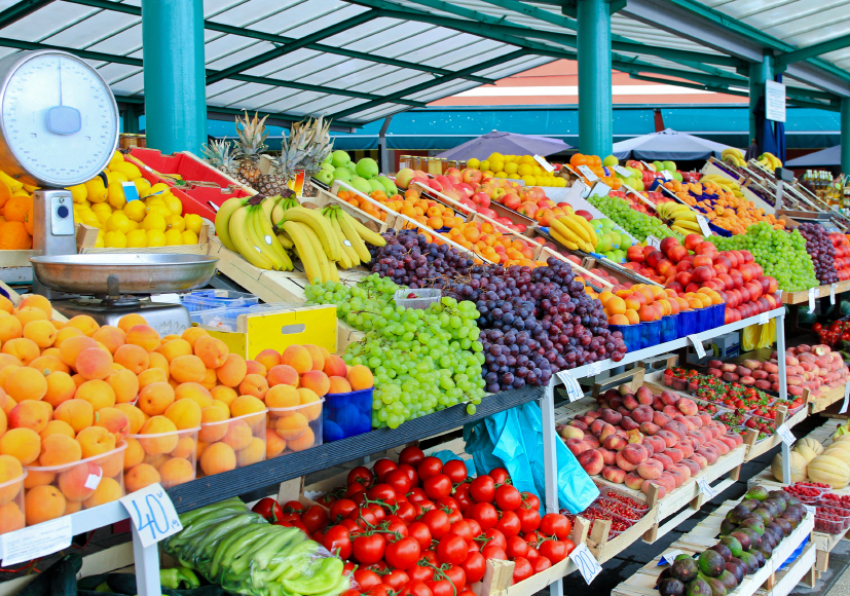Сезонные овощи и фрукты в Волгоградской области подешевели
