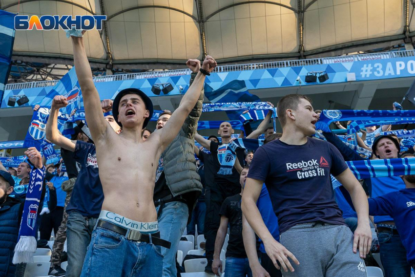 Футболисты «Ротора» ночевали в аэропорту из-за переносов рейса