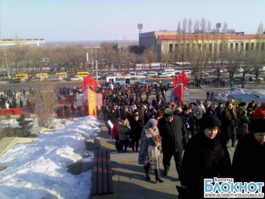 Митинг в поддержку украинцев в Волгограде: добровольно или принудительно
