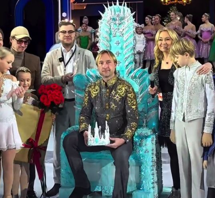 Характер в отца: ради царского дня рождения Плющенко его сын вышел на лёд с температурой
