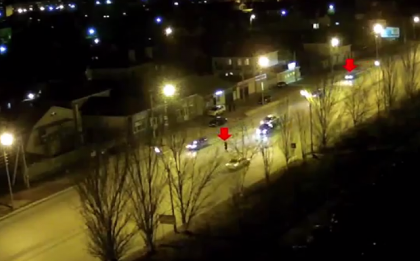 В Волжском водитель ВАЗ-21099 сбил 34-летнюю женщину на пешеходном переходе