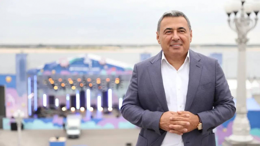 «Сбитый летчик» Руслан Шарифов лишился всех должностей в облдуме