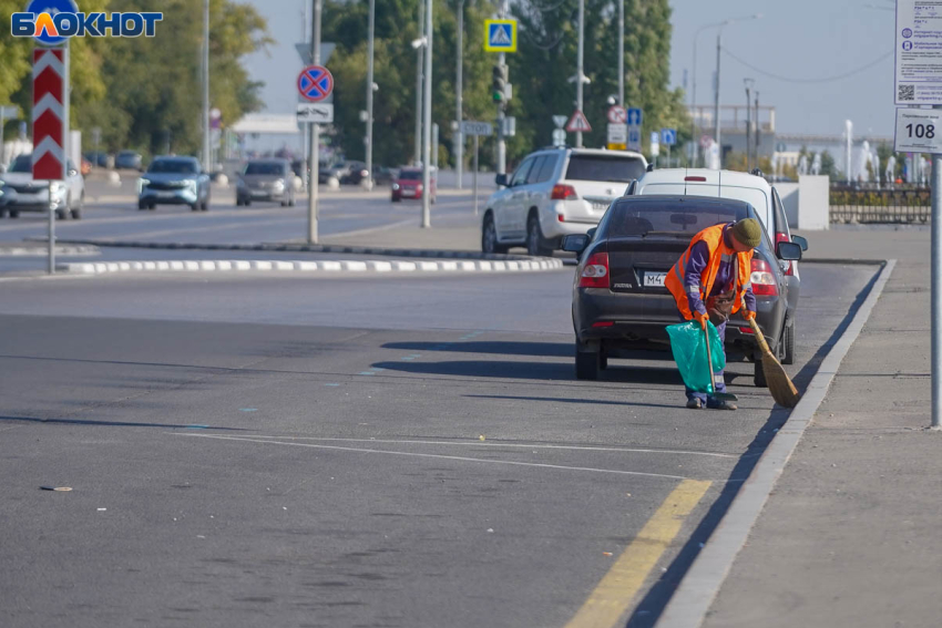Кто зарабатывает больше всех в Волгограде: топ вакансий октября с зарплатой до 300 тысяч 