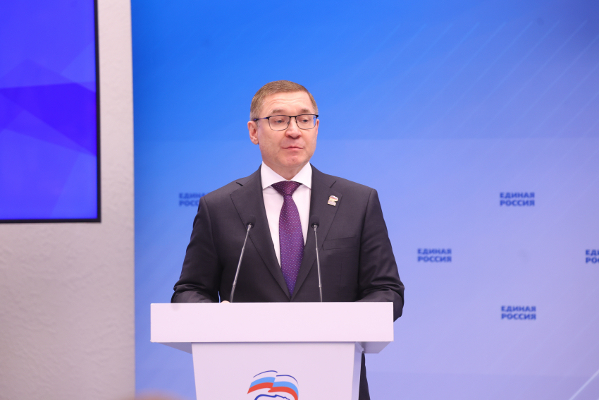 Владимир Якушев: «Единая Россия» формирует программный документ в формате всенародных обсуждений 