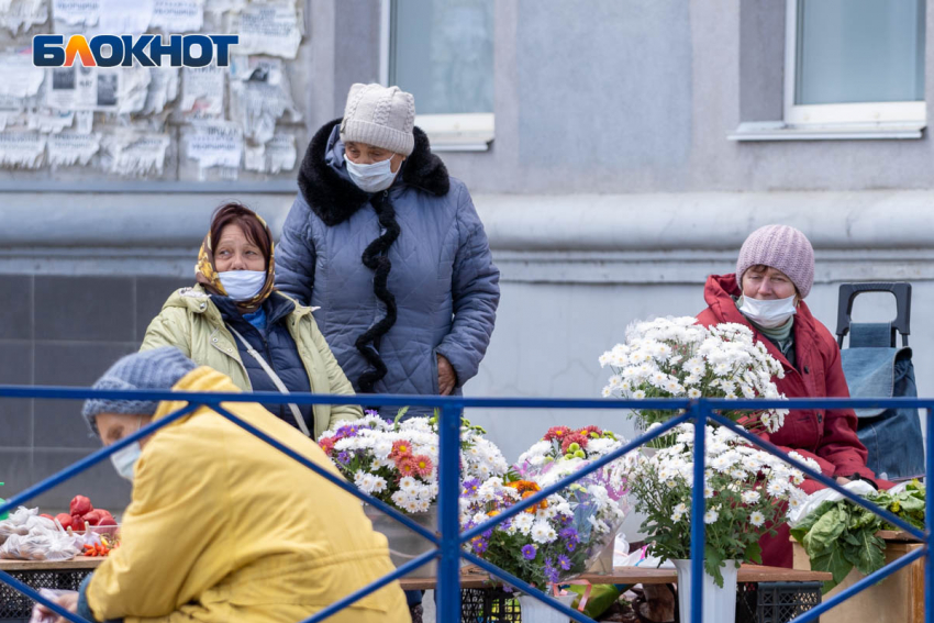 Пенсионерам Волгоградской области продлевают самоизоляцию и вводят утренние часы для экстренного выхода из дома