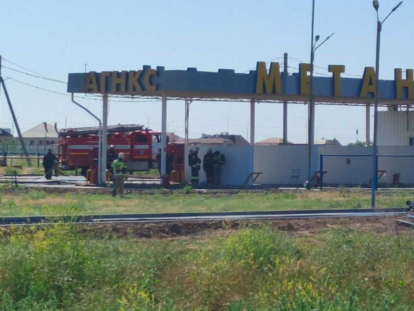 Опубликовано видео с места пожара на заправке в Волгоградской области