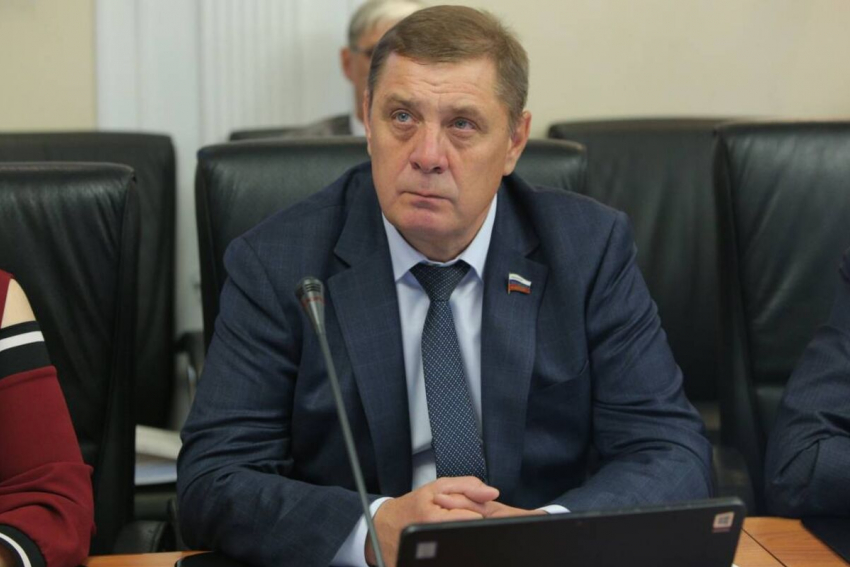 Волгоградский сенатор на два дня опоздал с поздравлением с важной датой ВОВ