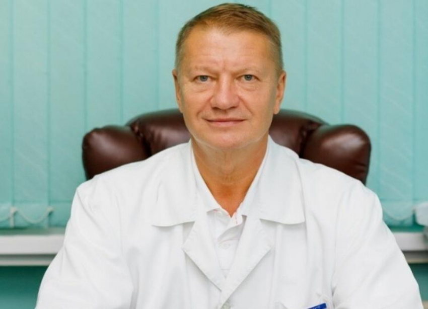 Погибший в страшном ДТП под Воронежем директор клиники «Движение» с семьей отметил накануне юбилей