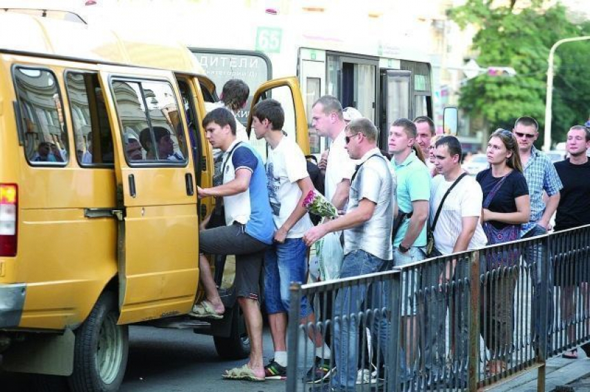 Чиновники назвали окончательную дату отмены всех маршруток в Волгограде