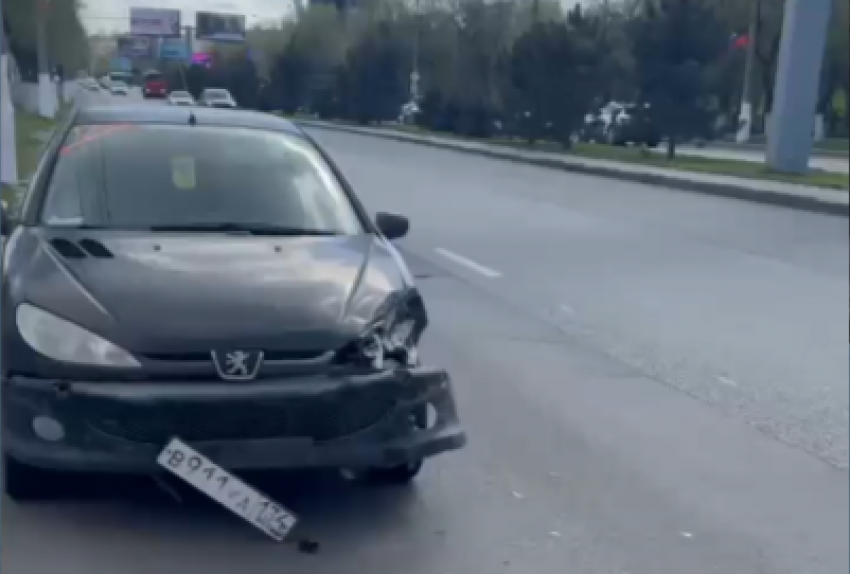 «У него есть причина»: наглое ДТП с подрезанием и бегством произошло в Волгограде