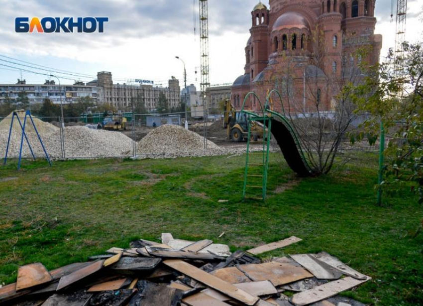 «Тревожные ощущения»: общественник обеспокоен выводом площади Павших борцов из комплекса застройки улицы Мира в Волгограде 