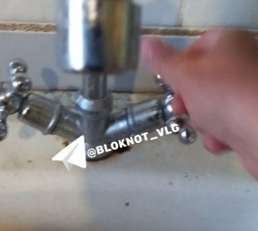 Без воды остался на майские праздники поселок Водный в Волгограде 