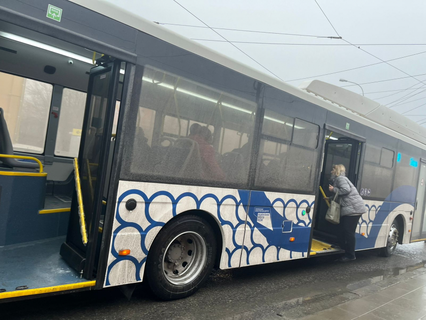 Пахнет как от вещей с Алиэкспресс: новые автобусы для Волгограда оказались с душком