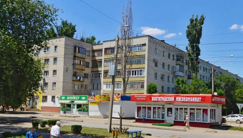 «По неосторожности»: в Волгограде пытаются переложить вину за гибель волгоградки от упавшего дерева 