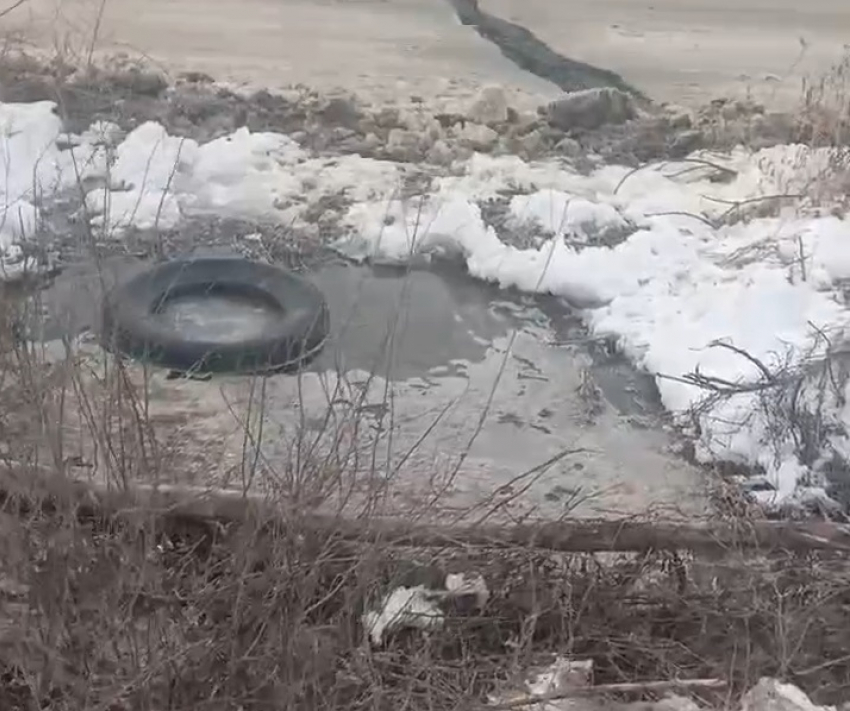 Канализационный ручей взбесил волгоградца