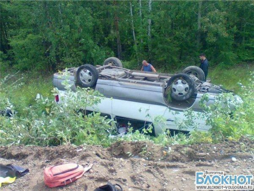 Под Волгоградом в ДТП погиб ребенок, трое в больнице