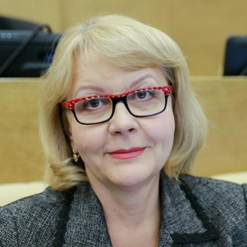Депутат Госдумы от Волгограда Татьяна Цыбизова дезертировала с места работы 