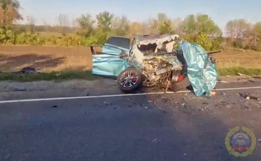 Водители погибли в ДТП под Волгоградом – видео 