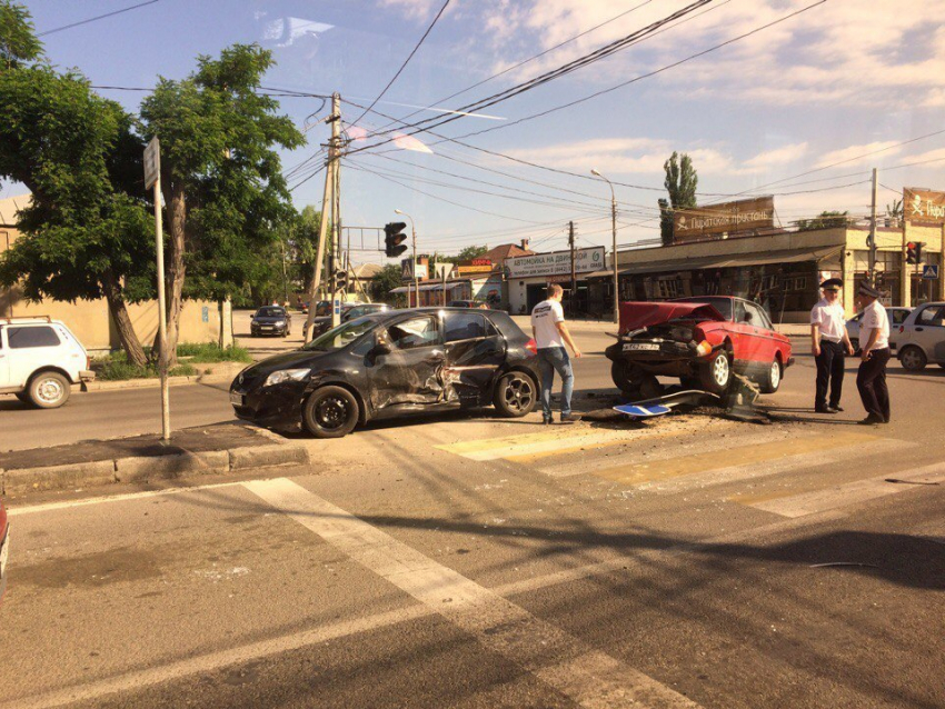 Утро четверга началось со страшной аварии в центре Волгограда