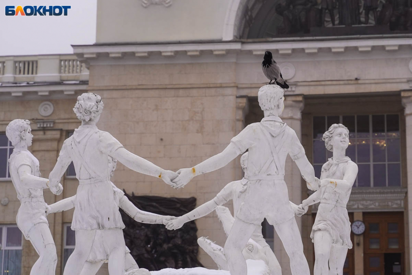 Вырубка деревьев и закрытие парковки: детали грандиозного благоустройства на Привокзальной площади озвучили в мэрии