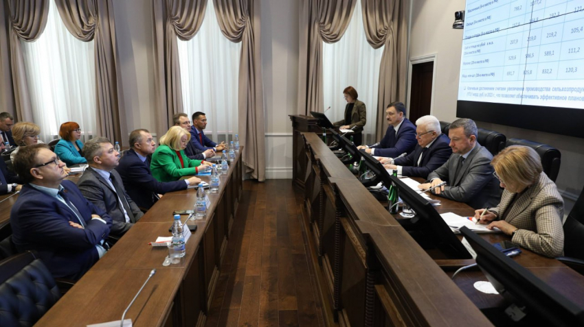 Менять глав комитетов отказались в Волгоградской области